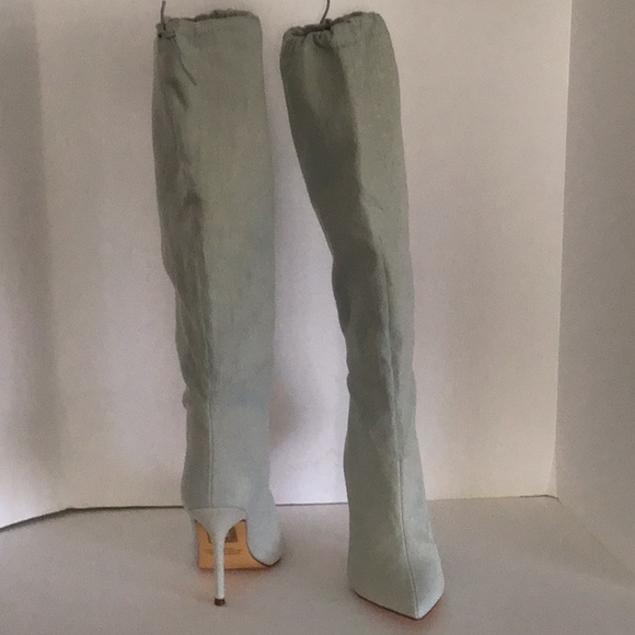 💥💥 FOREVER 21 💥💥.          DISTRESSED DENIM SHAFT BOOTS - Picture 2 of 7